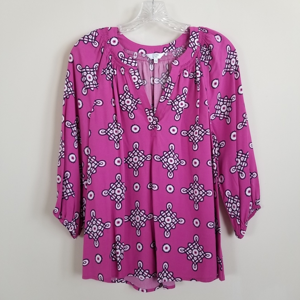 Crown & Ivy 3/4 Sleeve Top Small